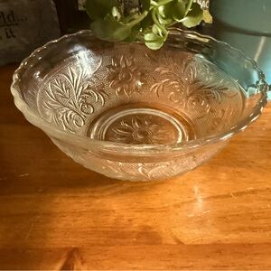 Vintage Indiana Glass Sandwich Glass Bowl